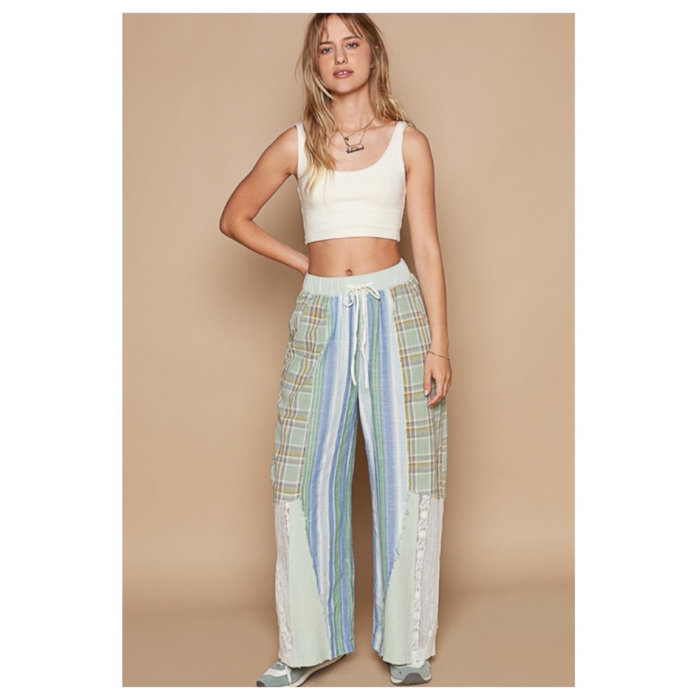 $40 start  167 LAST PAIR💜💜POL patterned plaid lace pants - Picture 3 of 5